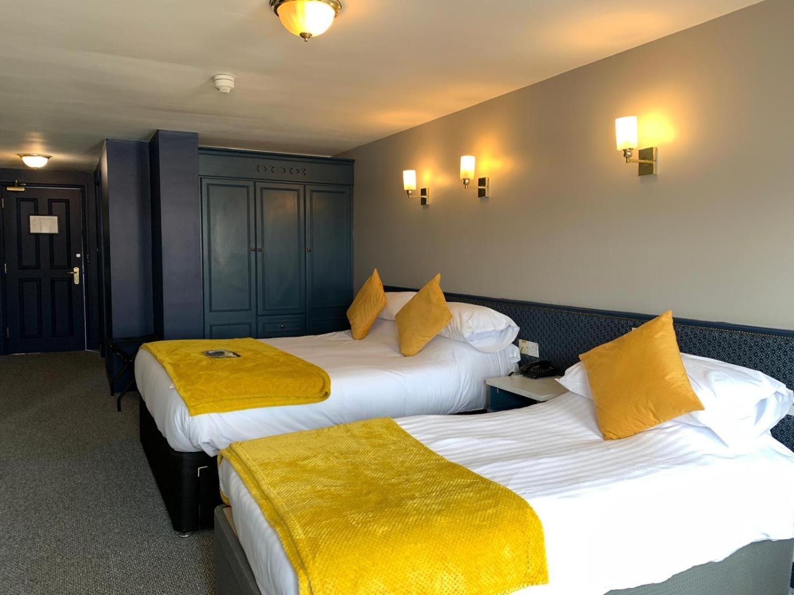 The Donard Bed & Breakfast Newcastle  Bagian luar foto