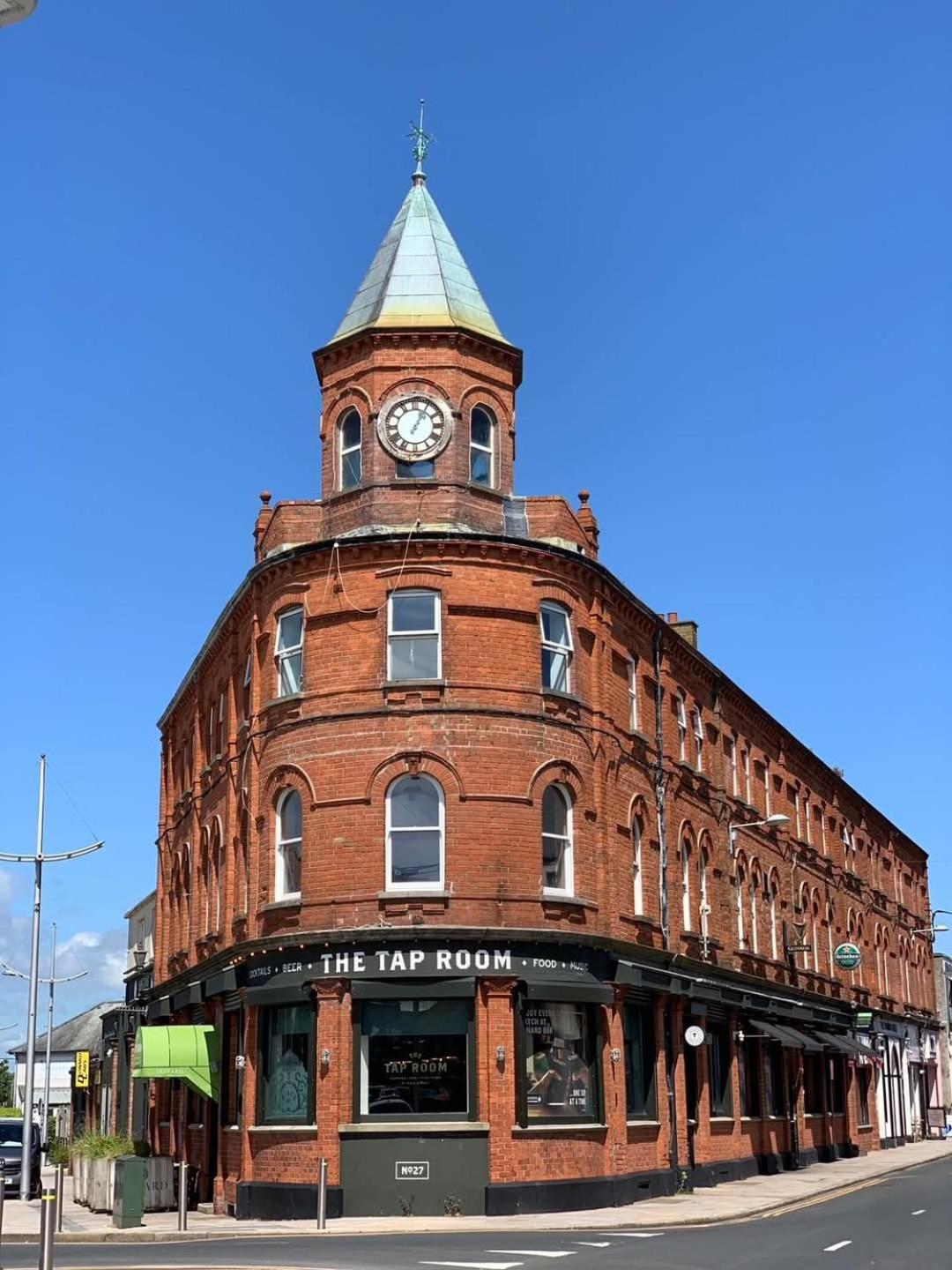 The Donard Bed & Breakfast Newcastle  Bagian luar foto